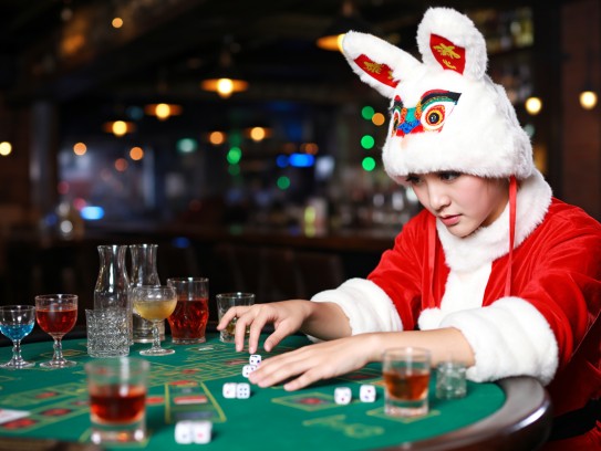 一珠三七八月八生肖兔揭秘,守株待兔智慧在现代社会中的运用 一珠三七八月八生肖兔揭秘,守株待兔智慧在现代社会中的运用